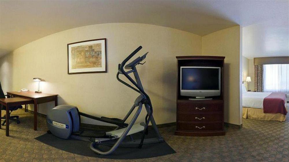 Holiday Inn Express Hotel & Suites Henderson - Traffic Star By Ihg Luaran gambar