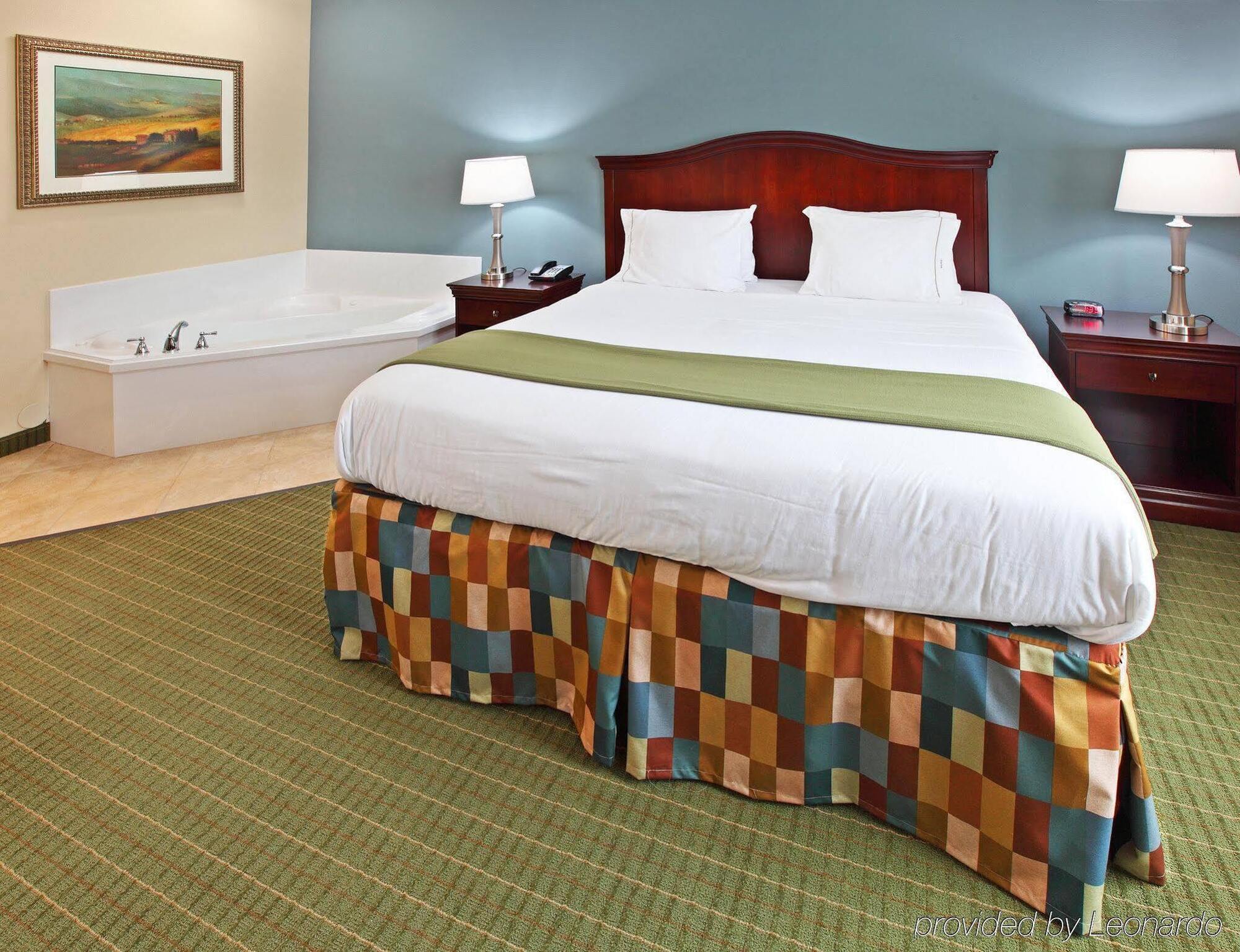 Holiday Inn Express Hotel & Suites Henderson - Traffic Star By Ihg Luaran gambar